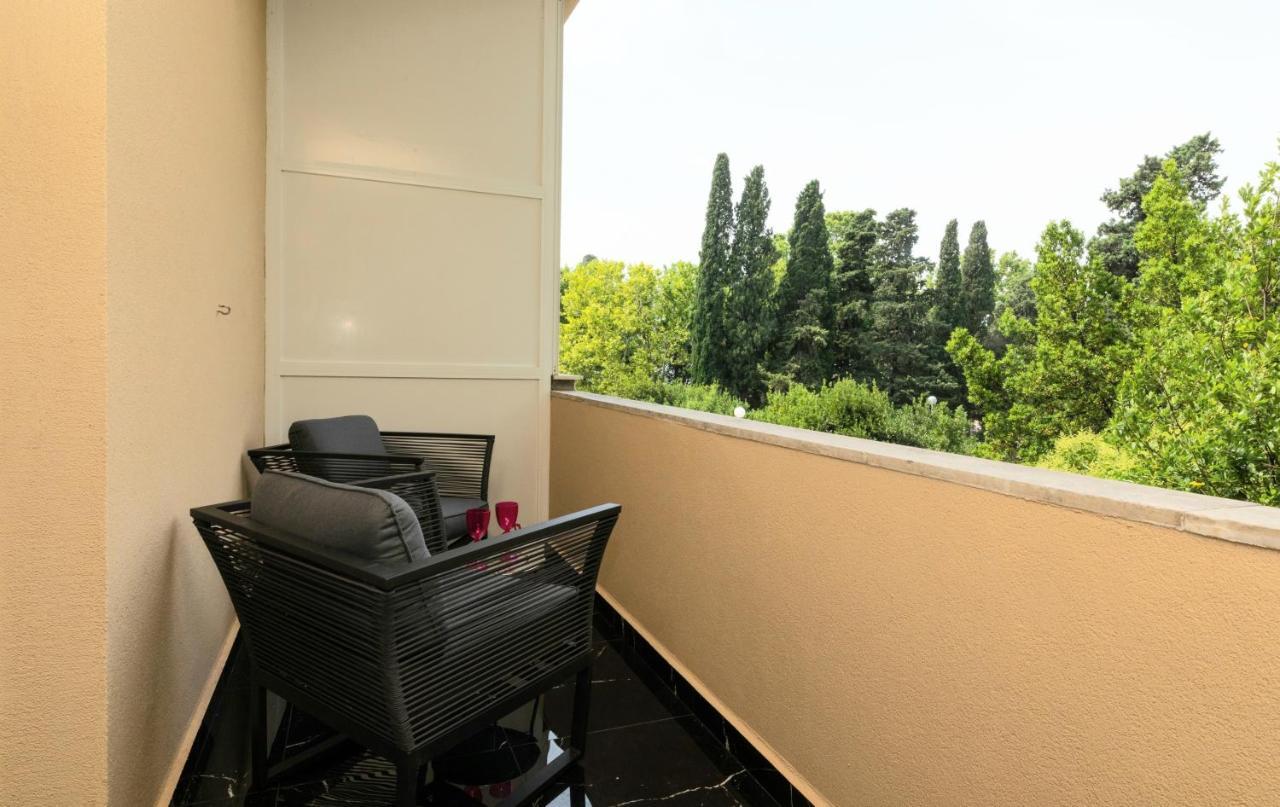 Mini Palais - Beachfront, 5 Min Center, Terrace Split Exterior photo