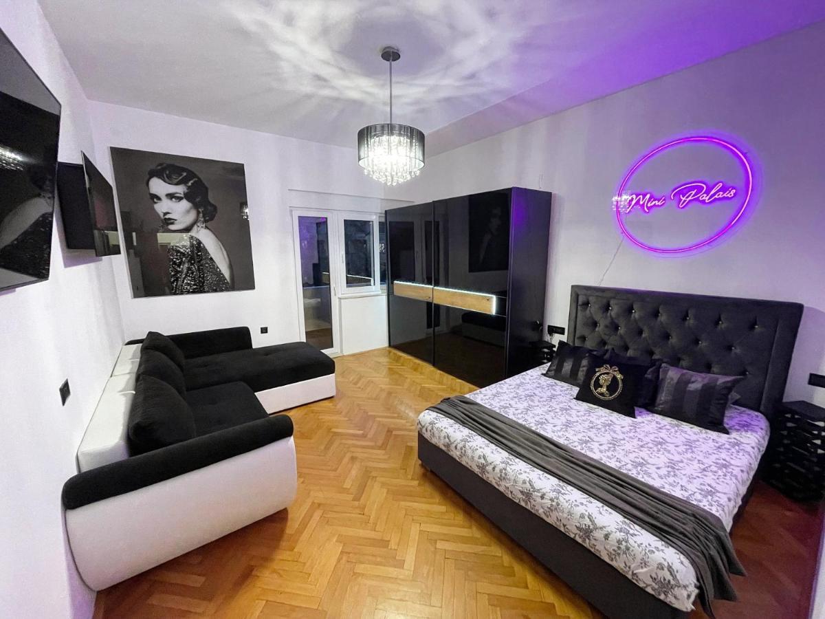 Mini Palais - Beachfront, 5 Min Center, Terrace Split Exterior photo